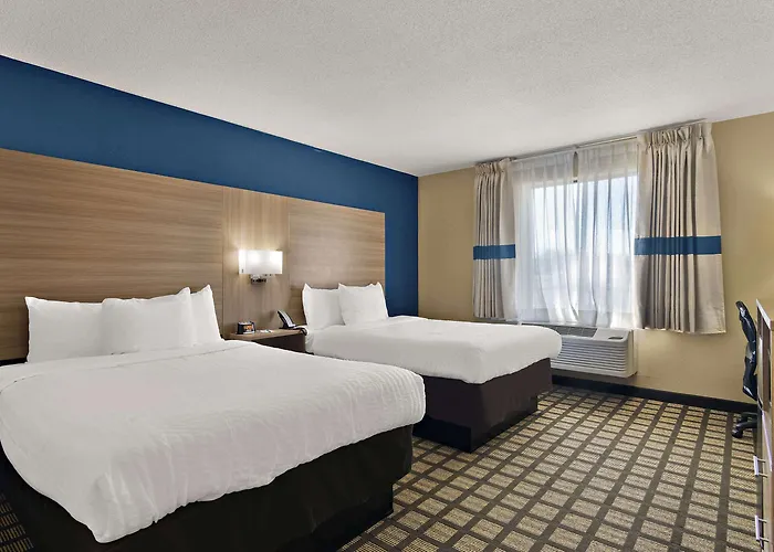 Inn Clarion Pointe Bloomington-normal Near I-55 And 3*
