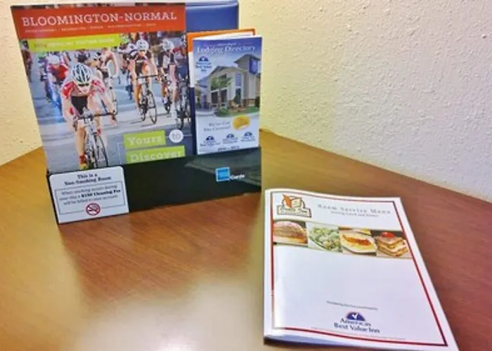 Inn Clarion Pointe Bloomington-normal Near I-55 And