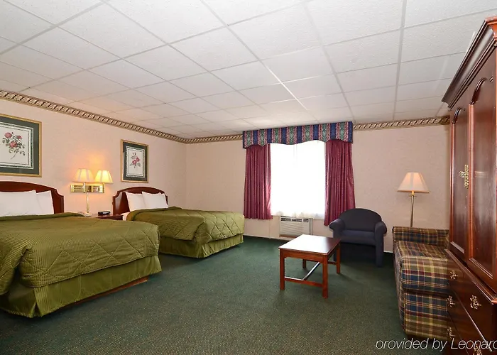 Clarion Pointe Bloomington-normal Near I-55 And 3*