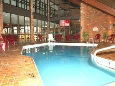 Inn Clarion Pointe Bloomington-normal Near I-55 And