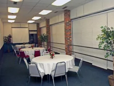 Clarion Pointe Bloomington-normal Near I-55 And Inn 3*