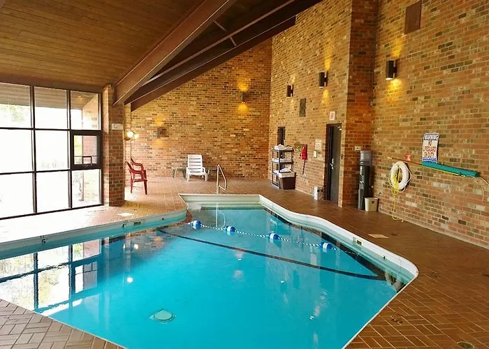 Inn Clarion Pointe Bloomington-normal Near I-55 And 3*